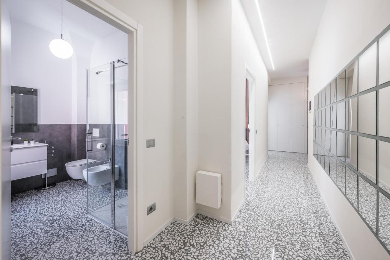 Altalena Sulla Piazza, Un Affaccio D'Eccezione Apartment Modena Exterior photo